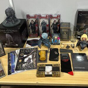 MASSIVE GAME OF THRONES LOT!!